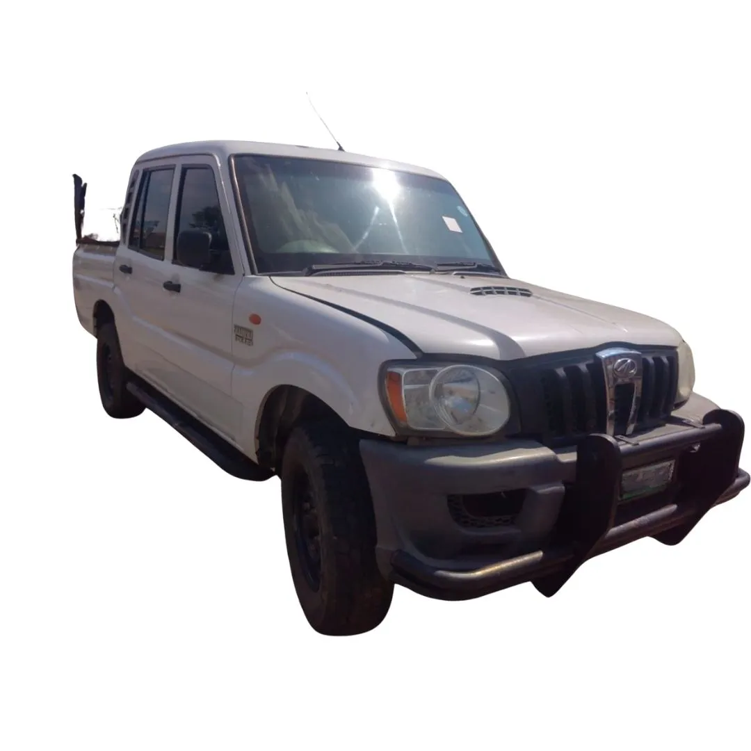 2011 Mahindra Scorpio HSC4 view 3