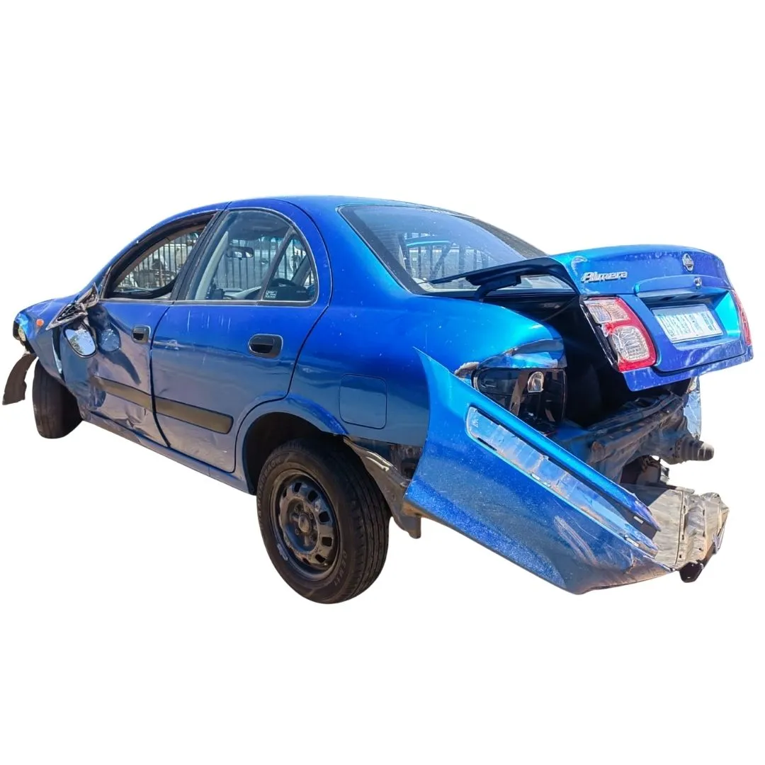 2006 Nissan Almera 1.6 view 3