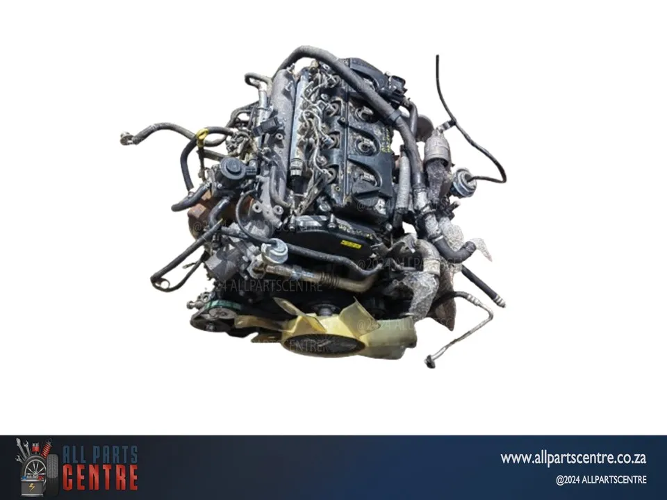 2009 Nissan Navara YD25 view 3