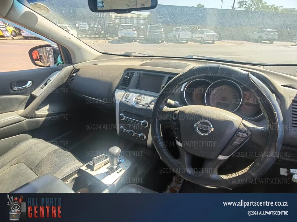 2009 Nissan Murano VQ35 view 4
