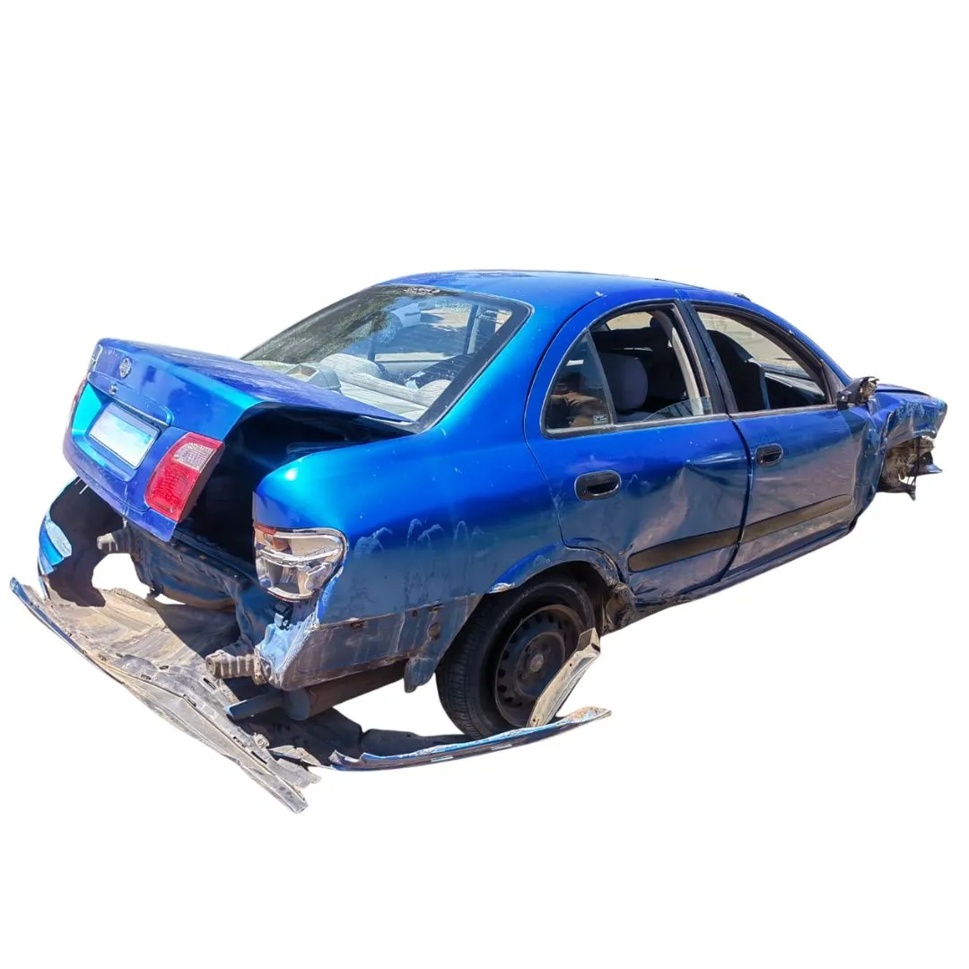 2006 Nissan Almera 1.6 view 4