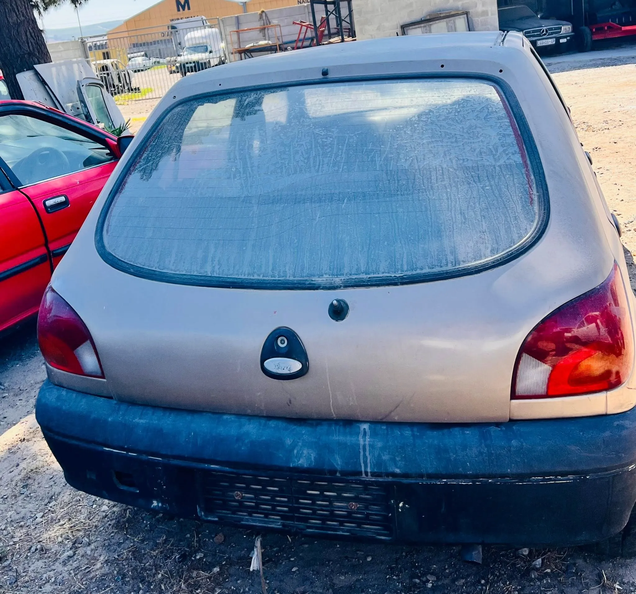 2001 Ford Fiesta 7F002960 view 2