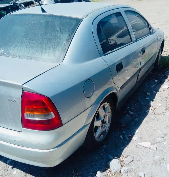 2000 Opel Astra X18XE120M24791 view 3