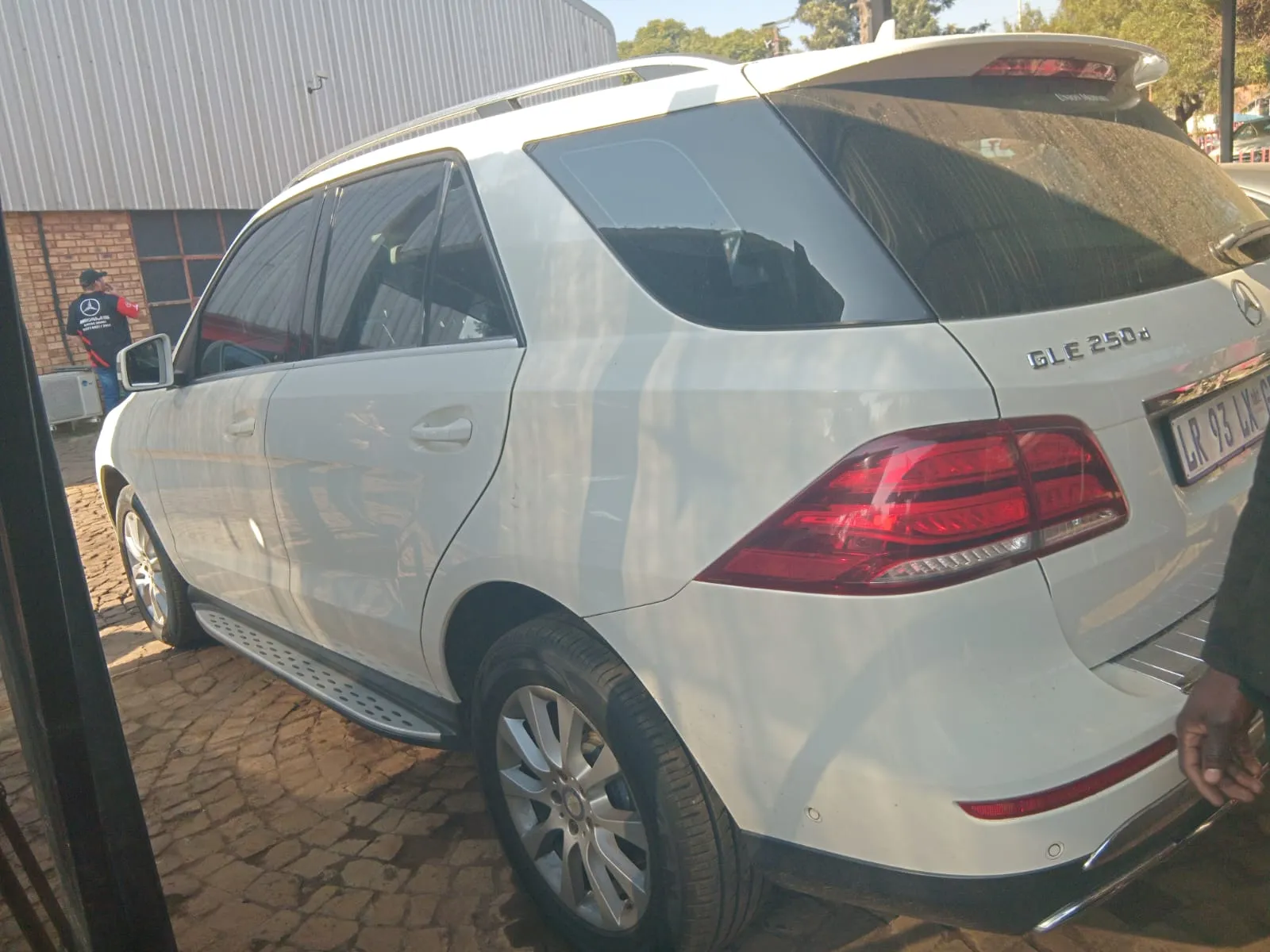 2016 Mercedes-Benz GLE 250 W166 view 5